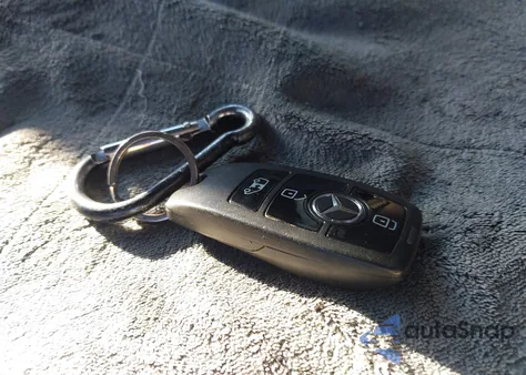 2019 Mercedes-Benz Sprinter 2500 High Roof V6 z USA, uszkodzony, nr VIN WDAPF1CD5KT004437